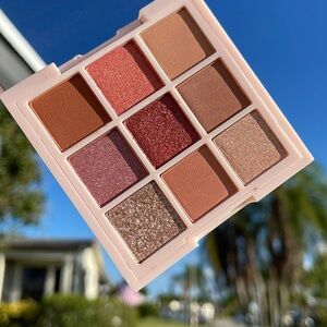 CIATE’ LONDON 9-Piece Eyeshadow Palette